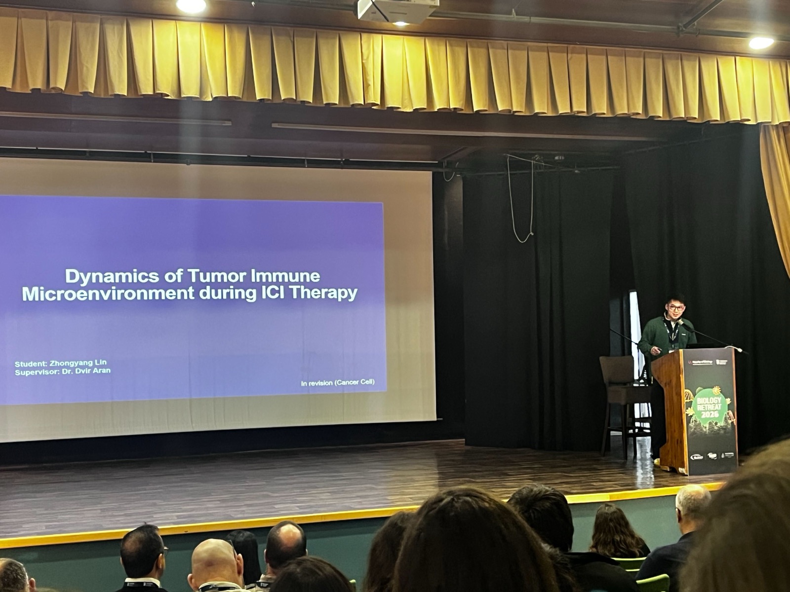 Zhongyang Lin presenting on tumor immune microenvironment